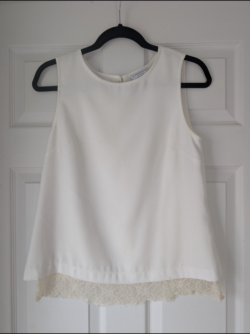 Katherine Barclay White Sleeveless Lace-Hem Camisole